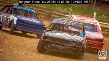 Tongham Race Day : (Photo by Nick Guise-Smith / MirrorBoxStudios)