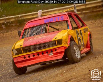 Tongham Race Day : (Photo by Nick Guise-Smith / MirrorBoxStudios)